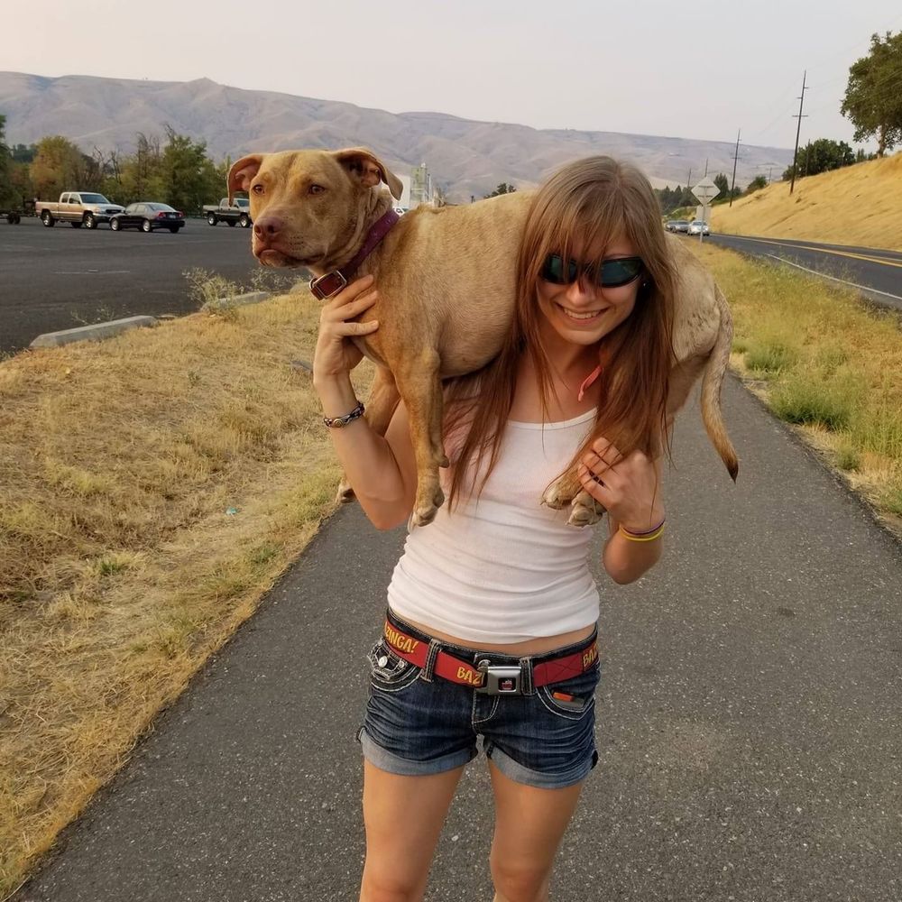 Meet your Posher, Hilari